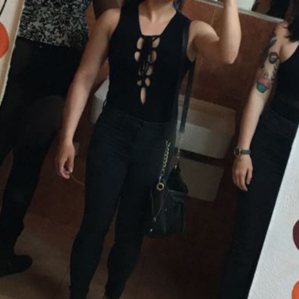 Boohoo string body suit!